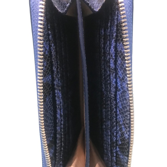 Banana Republic Snake Print NWT Italian Leather wallet - Picture 5 of 9